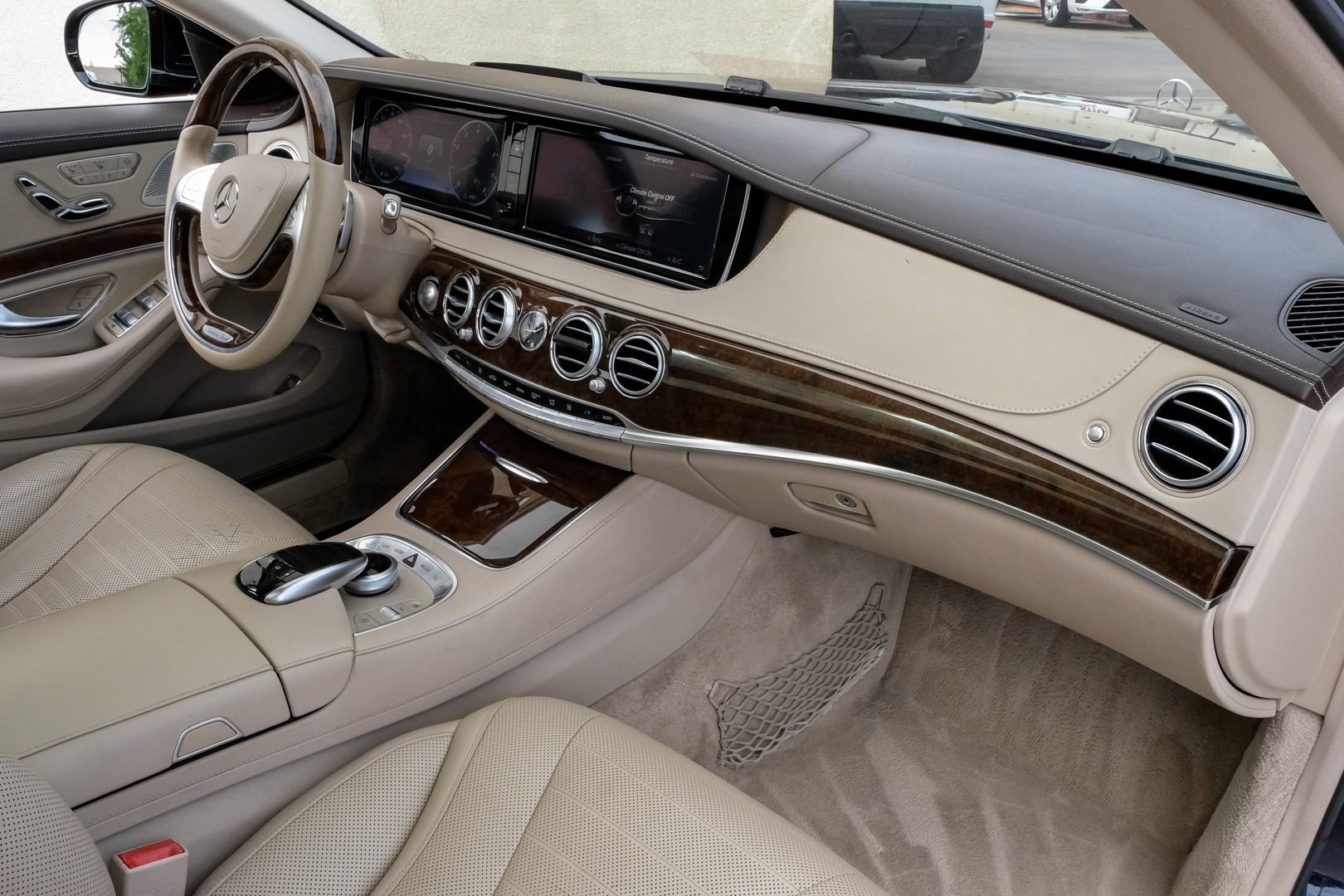 Used 2015 Mercedes-Benz S 550 Sedan w/ Sport Package image 12