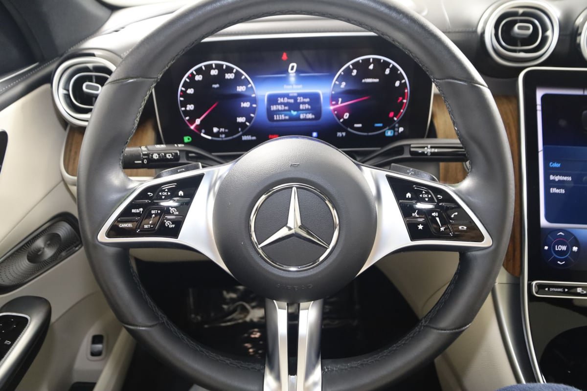 Used 2023 Mercedes-Benz GLC 300 4MATIC w/ Pinnacle Trim Package image 36