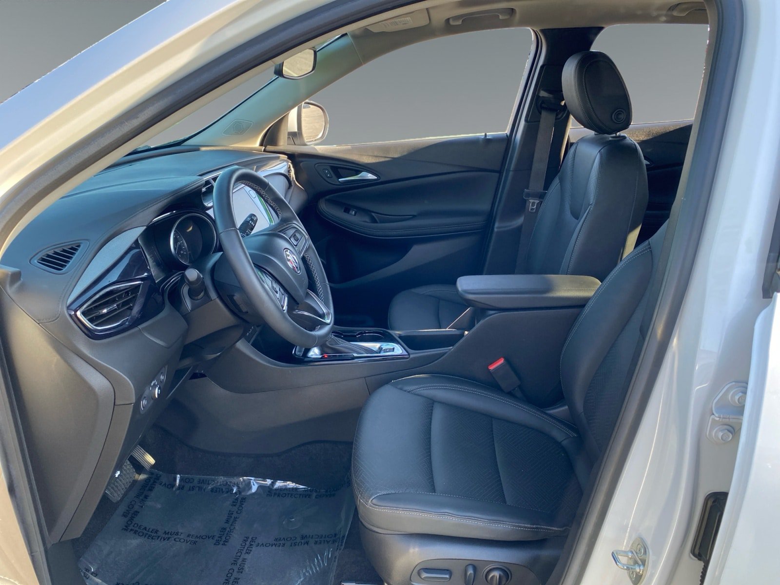 Used 2023 Buick Encore GX Essence w/ Experience Buick Package FWD image 9