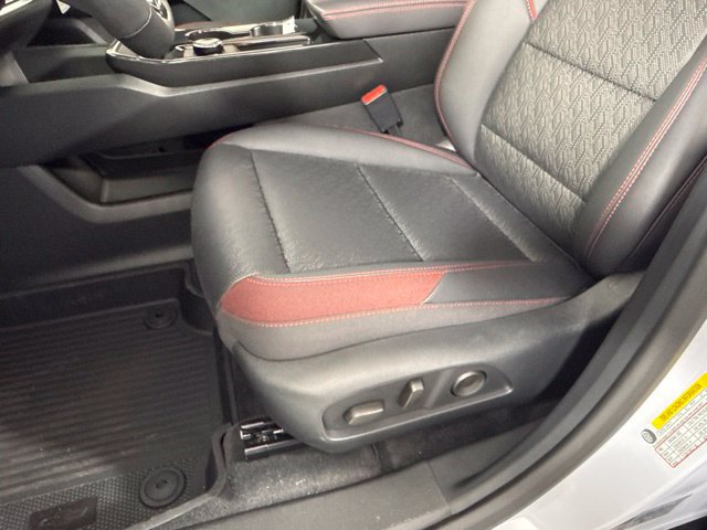 New 2027 Chevrolet Equinox RS w/ LPO, Floor Liner Package AWD/4WD image 12
