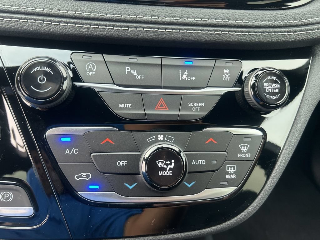 New 2026 Chrysler Pacifica Select FWD image 42