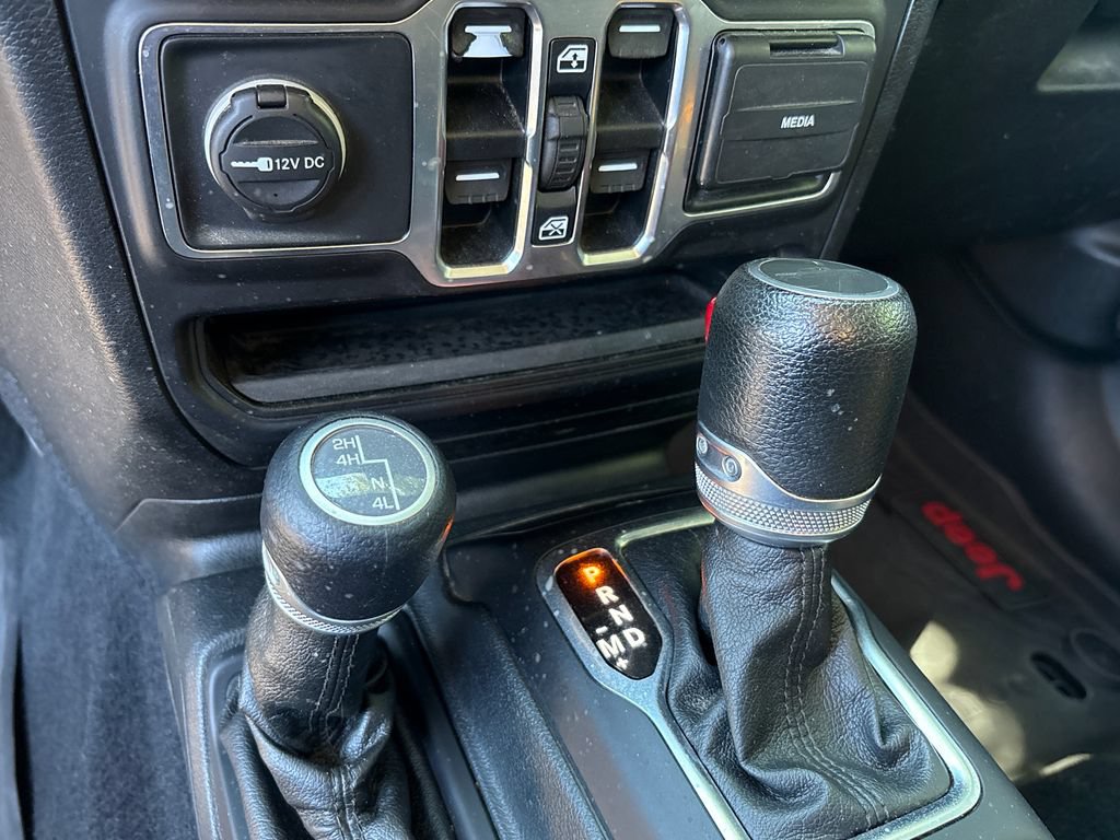 Used 2021 Jeep Gladiator Sport AWD/4WD image 11