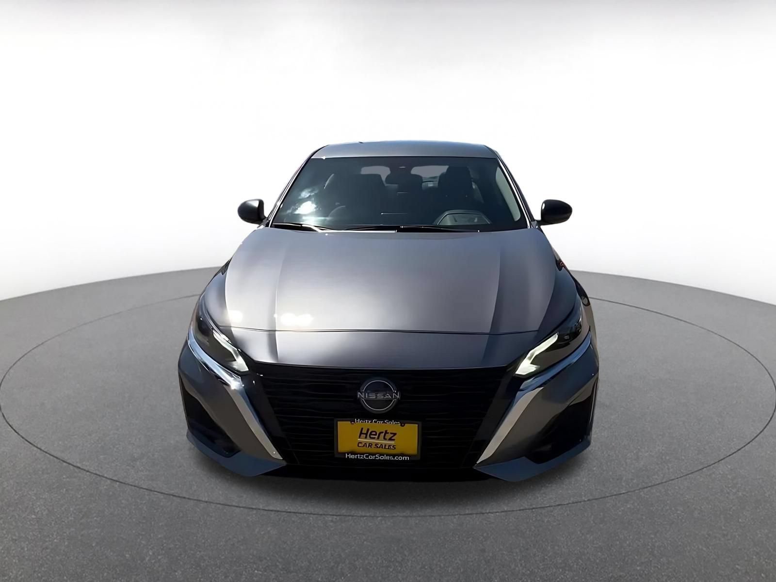 Used 2025 Nissan Altima 2.5 SV FWD image 4