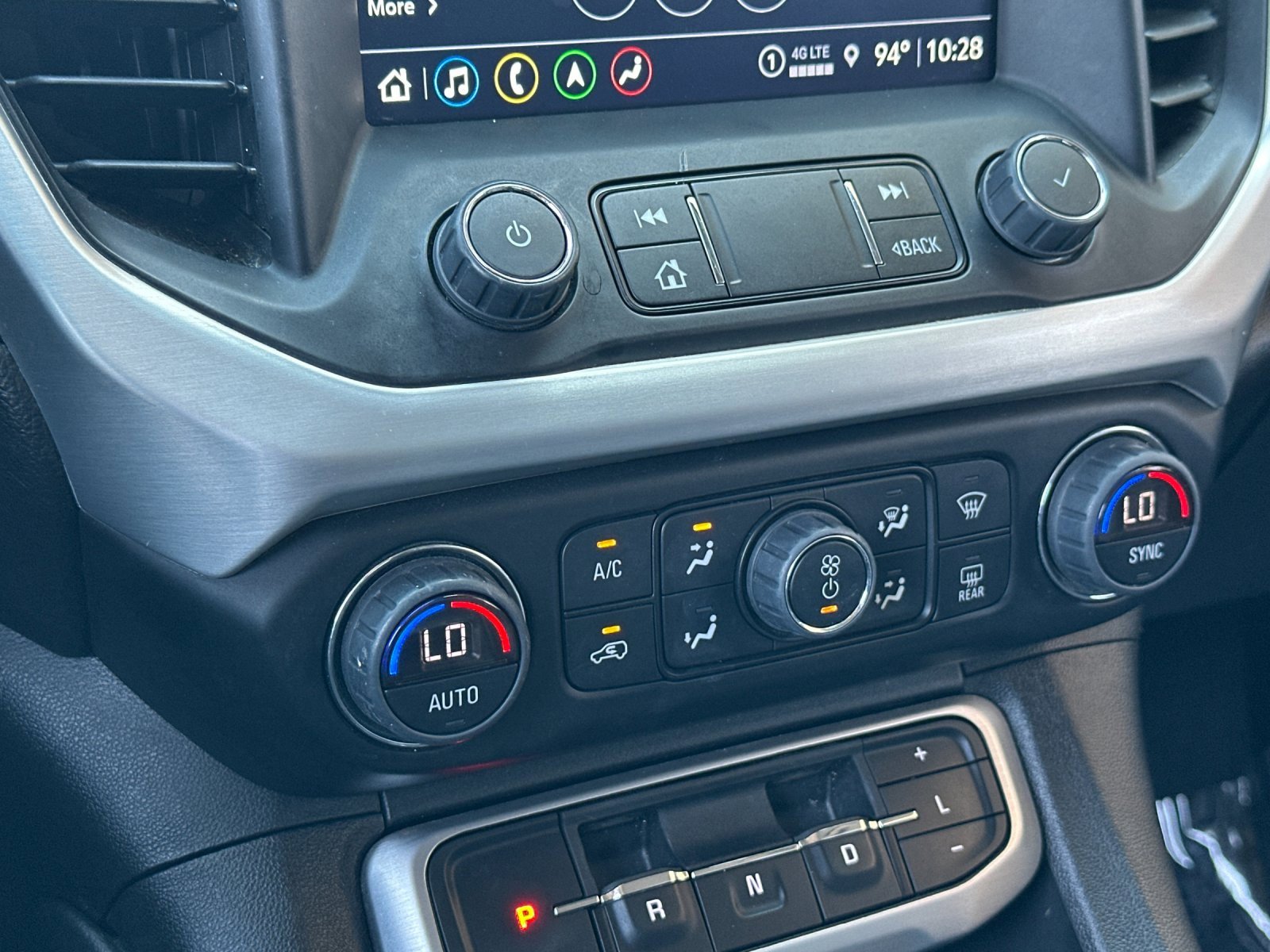 Used 2023 GMC Acadia SLT image 20