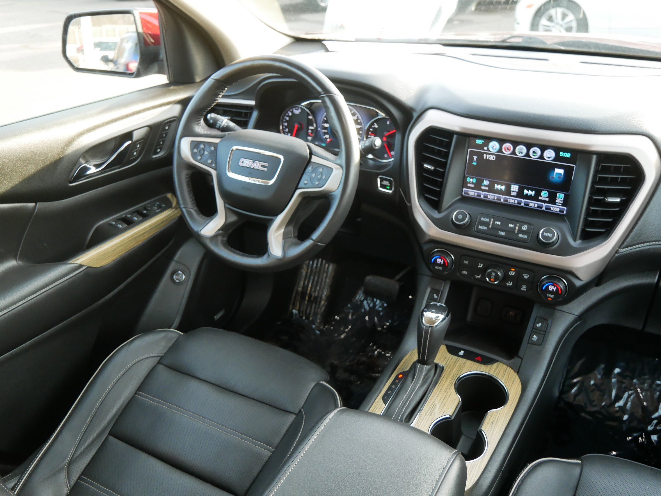 Used 2018 GMC Acadia Denali w/ LPO, Floor Liner Package image 9