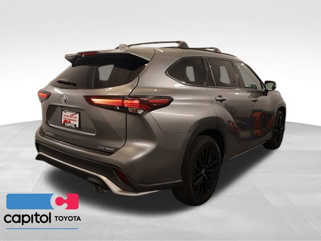 Certified 2026 Toyota Highlander XSE AWD/4WD image 3