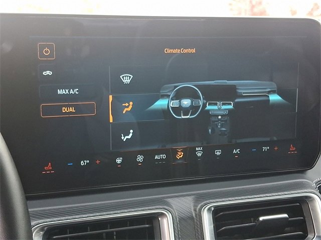 Used 2025 Ford Mustang Premium image 13