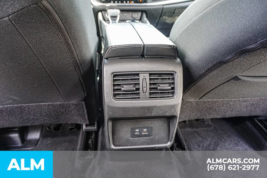 Used 2023 Nissan Rogue SV AWD/4WD image 30