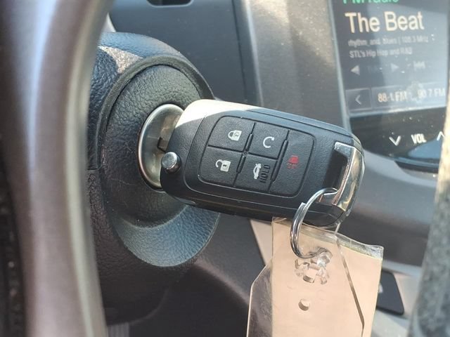 Used 2015 Chevrolet Sonic LT FWD image 11