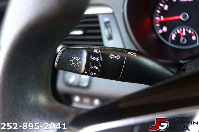 Used 2020 Kia Optima LX FWD image 23