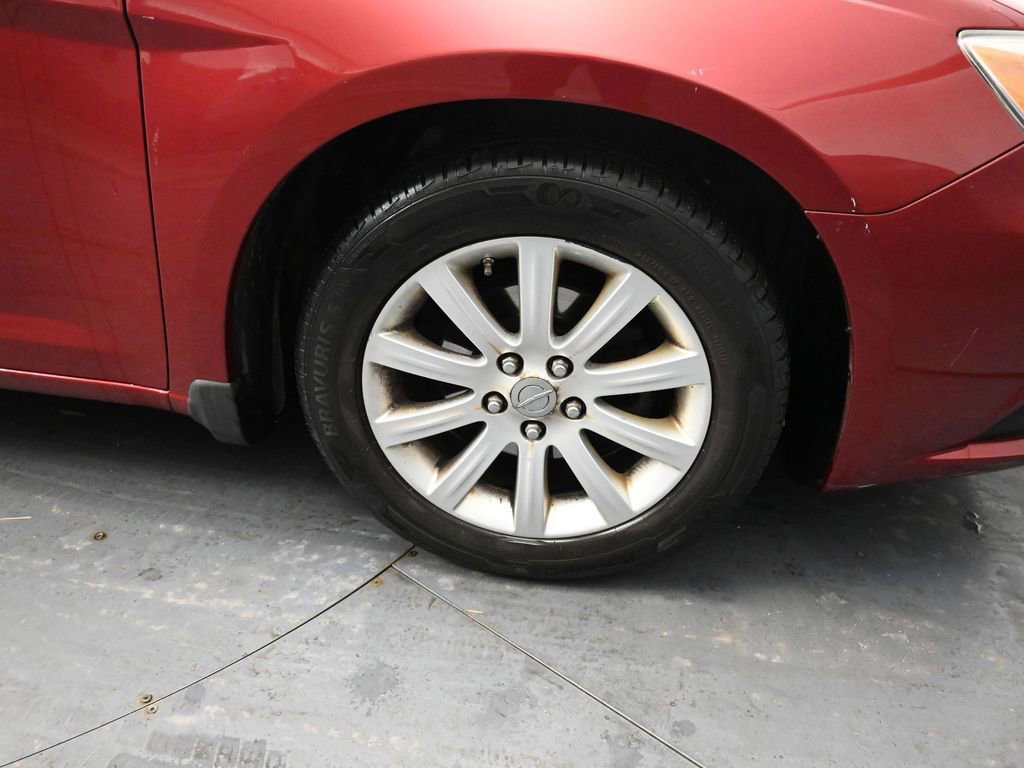 Used 2012 Chrysler 200 Touring w/ Cold Weather Group FWD image 15