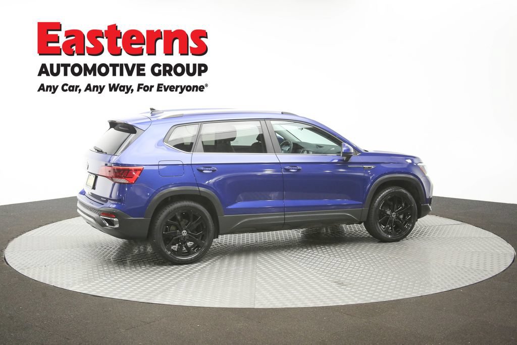 Used 2022 Volkswagen Taos SE w/ Panoramic Sunroof Package FWD image 43