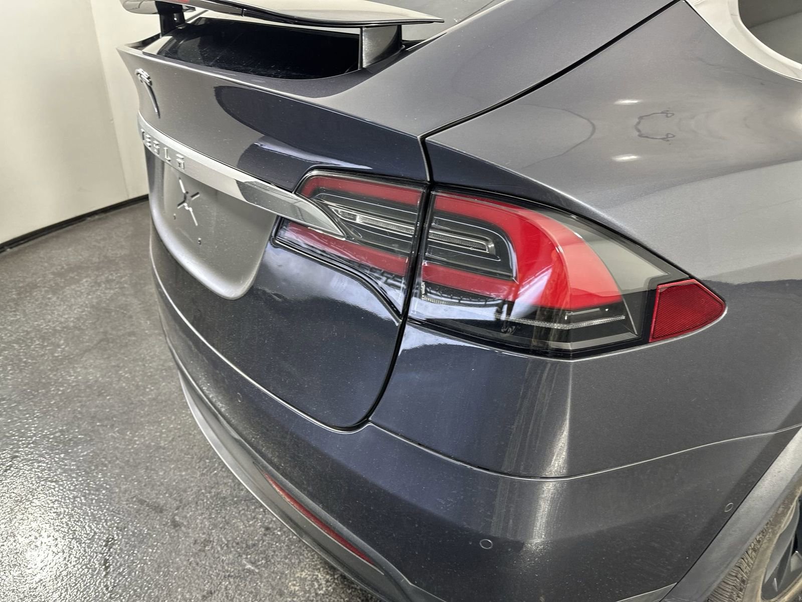 Used 2017 Tesla Model X 75D image 24