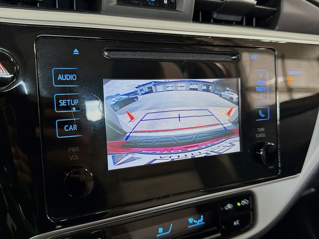 Used 2019 Toyota Corolla LE FWD image 22