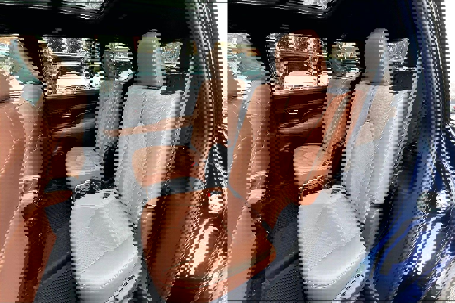 Used 2024 Toyota Grand Highlander AWD Hybrid image 25