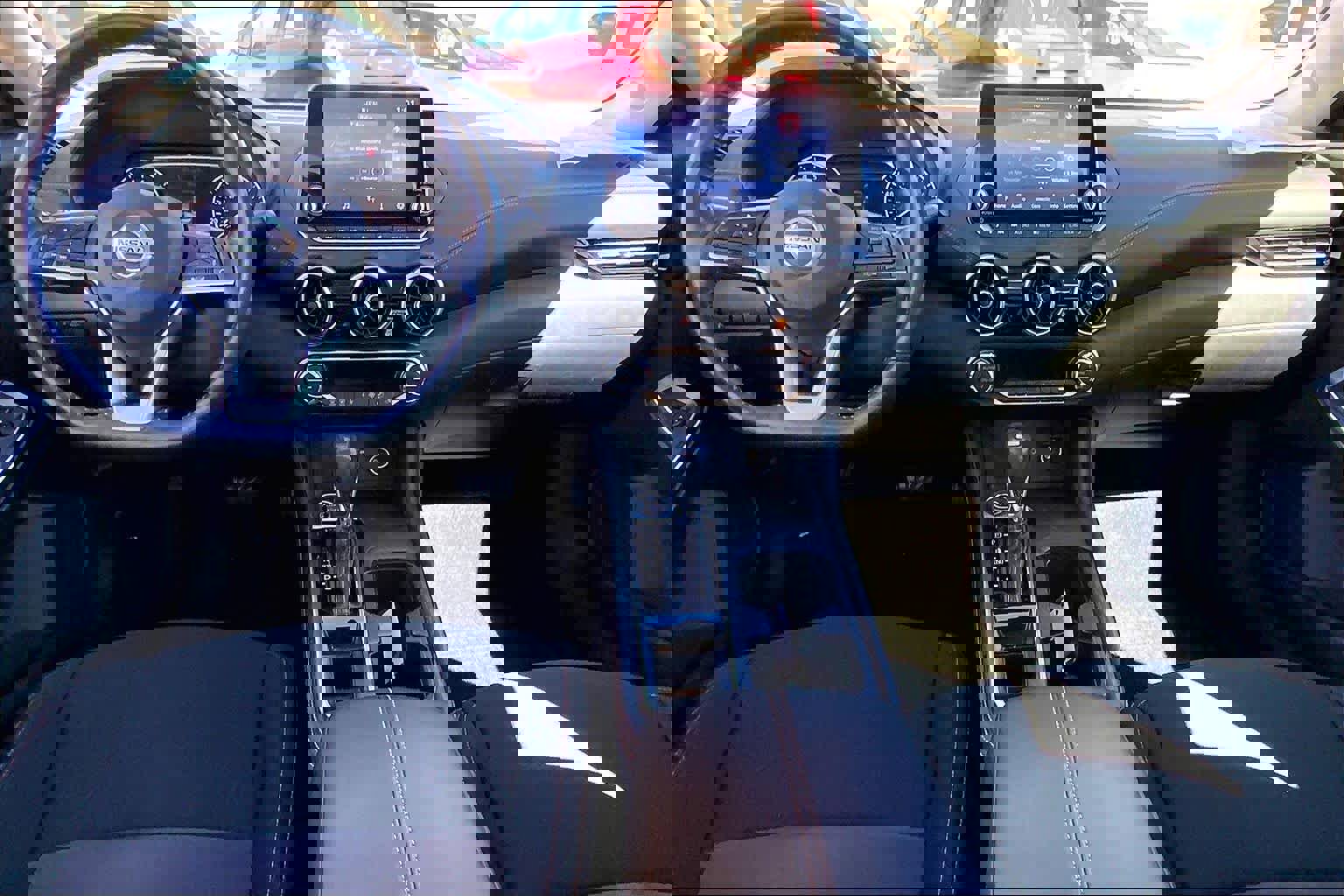 Used 2022 Nissan Sentra SR w/ Midnight Edition image 15