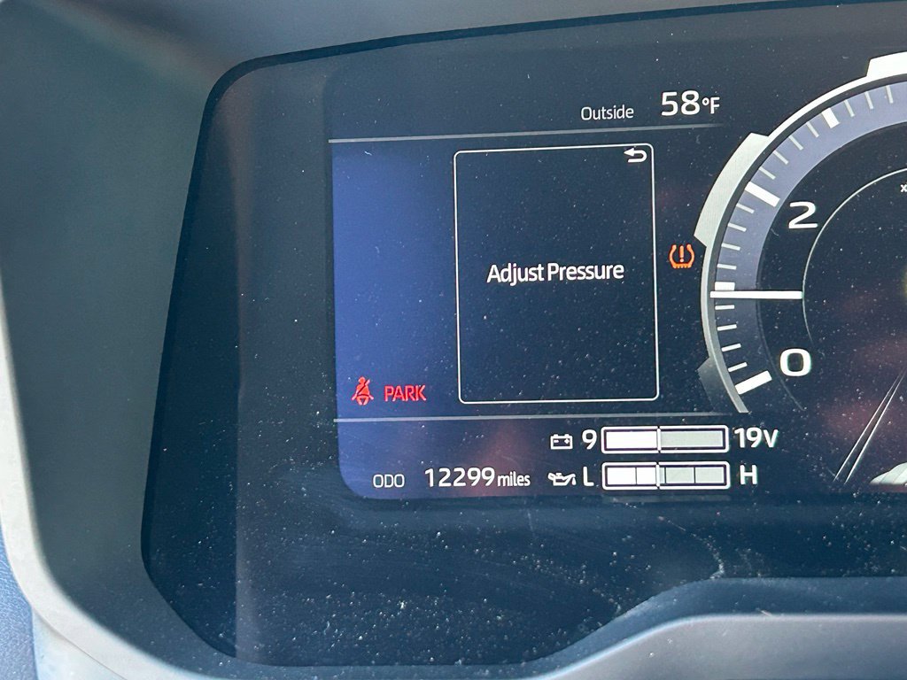 Used 2025 Toyota Sequoia Platinum AWD/4WD image 18