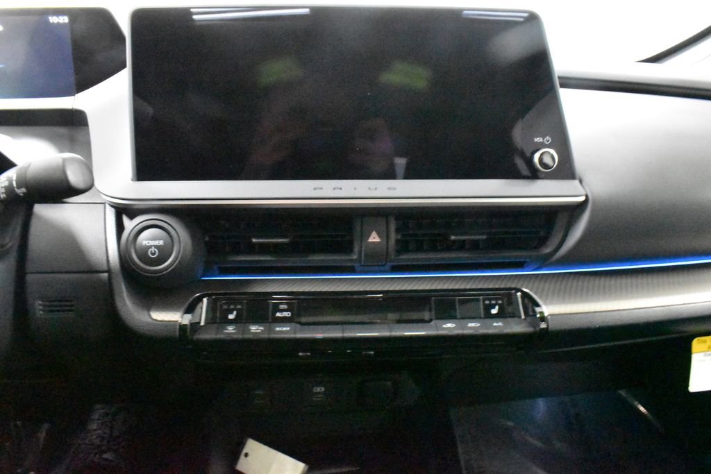Used 2024 Toyota Prius XLE image 22