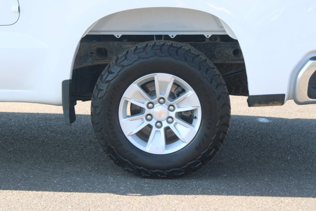 Used 2025 Chevrolet Silverado 1500 LT w/ Work Truck Package AWD/4WD image 17
