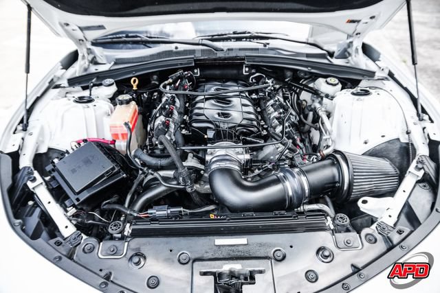 Used 2019 Chevrolet Camaro SS RWD image 2
