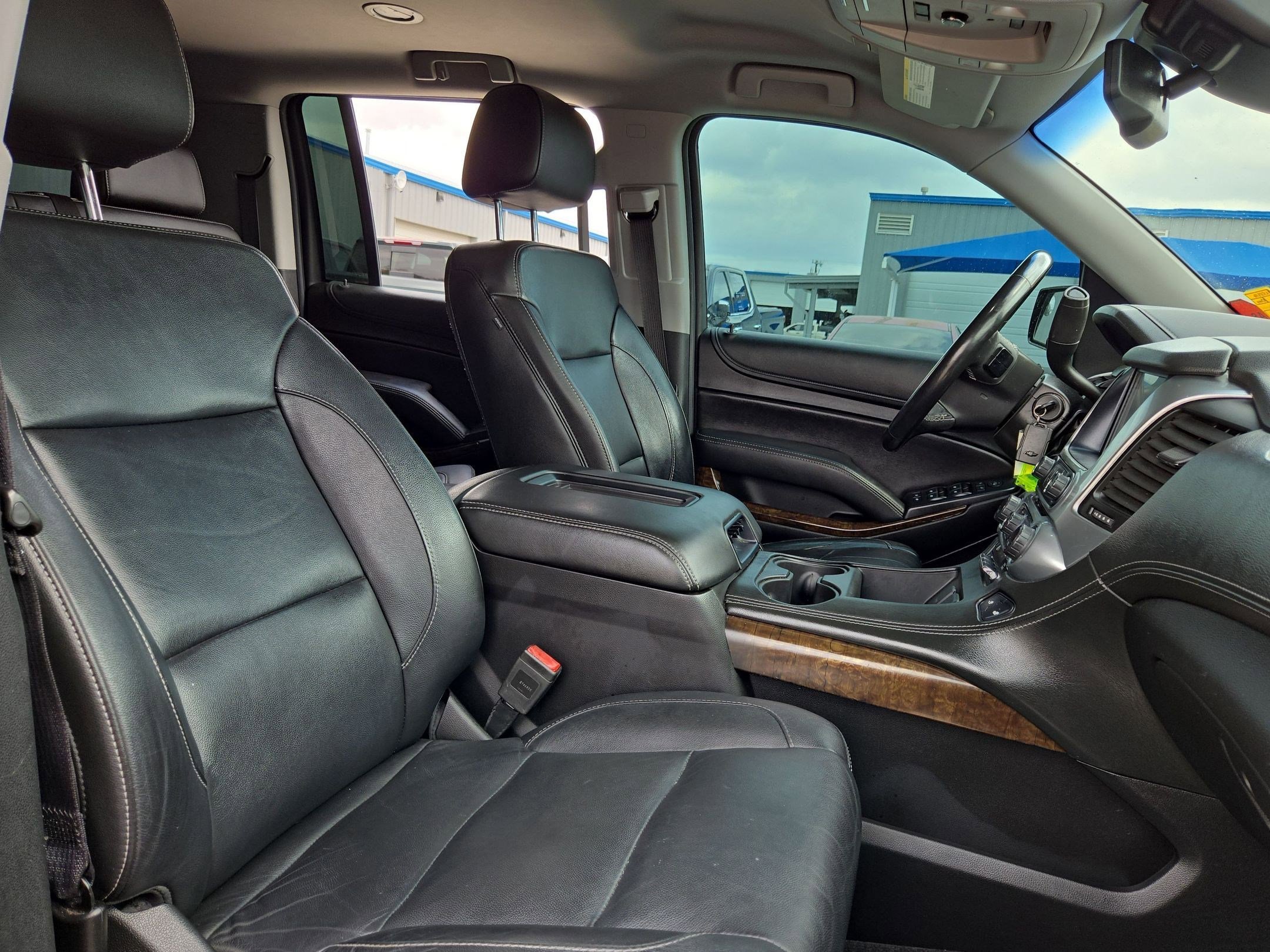 Used 2019 Chevrolet Suburban LT image 27