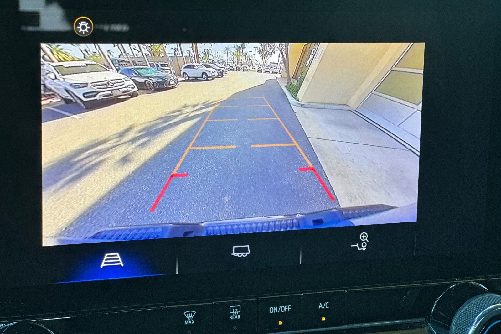 Certified 2023 Chevrolet Colorado Trail Boss w/ Advanced Trailering Package image 18