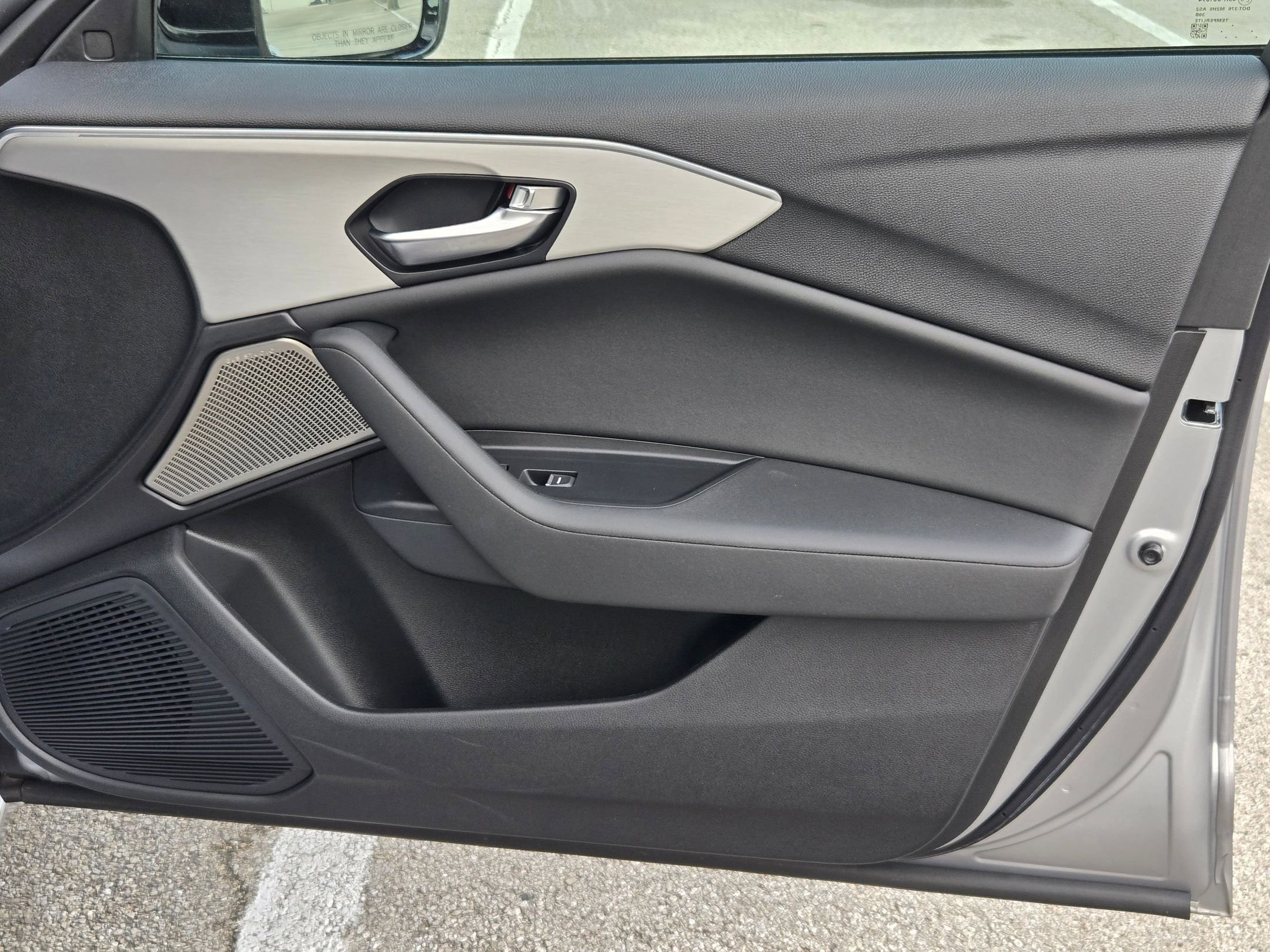 Used 2025 Acura TLX w/ Technology Package image 28