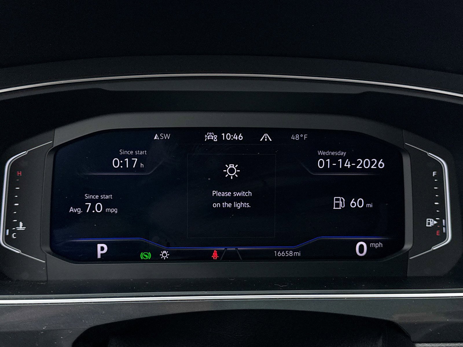 Used 2022 Volkswagen Tiguan SEL R-Line image 25