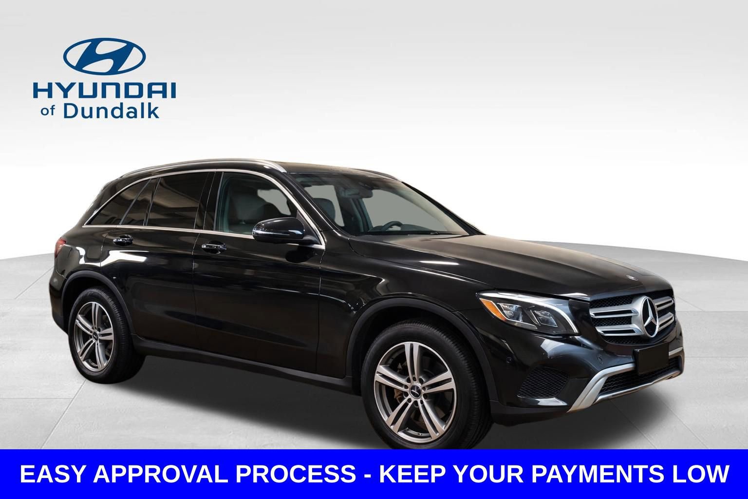 Used 2021 Mercedes-Benz GLC 300 w/ Premium Package image 3
