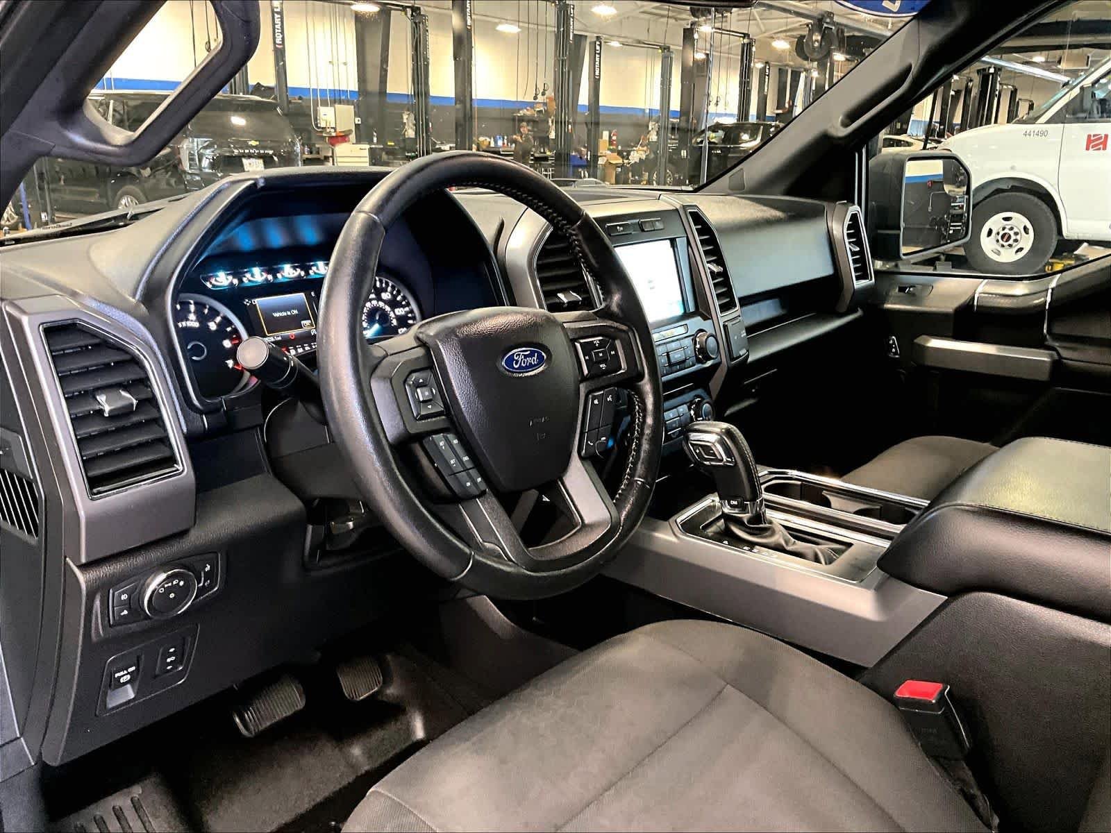 Used 2018 Ford F150 XLT w/ Equipment Group 302A Luxury AWD/4WD image 8