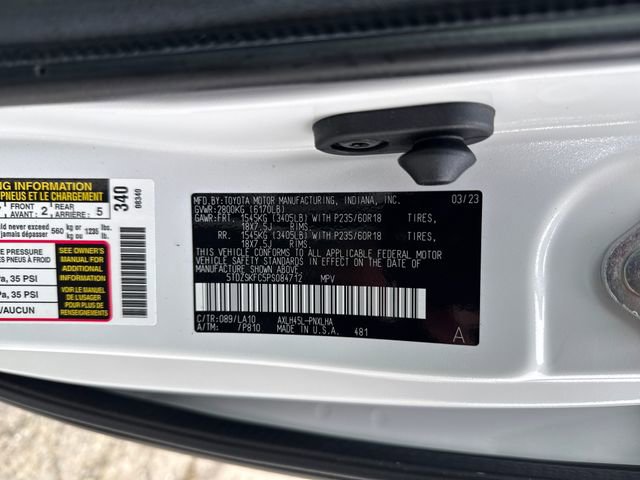 Used 2023 Toyota Sienna Limited image 17