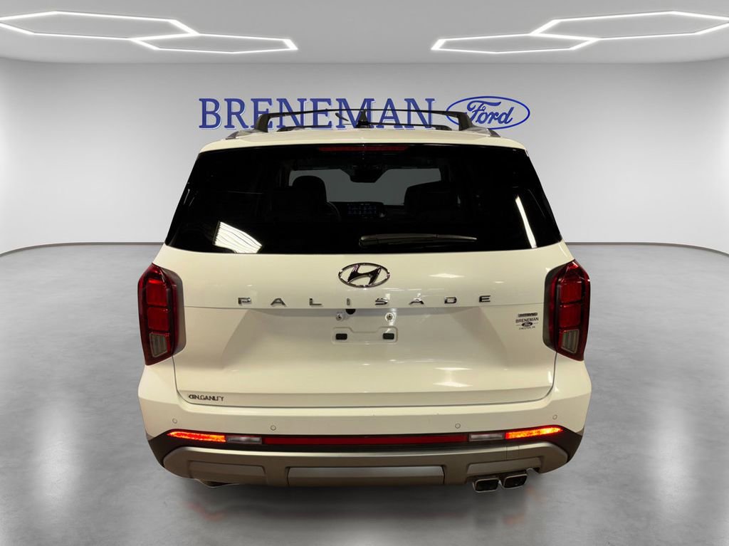 Used 2023 Hyundai Palisade Limited image 6