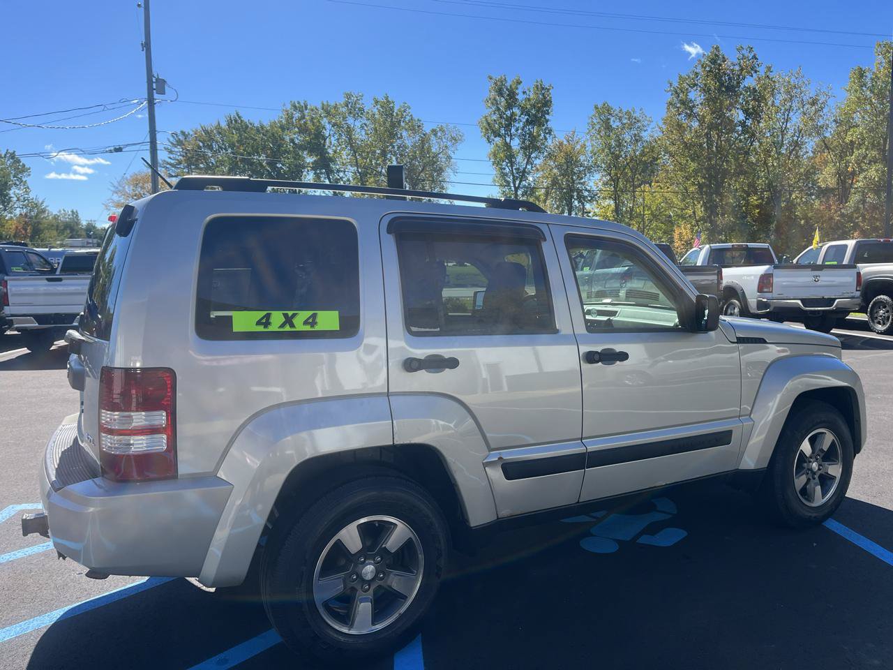 Used 2008 Jeep Liberty Sport w/ North Edition Group AWD/4WD image 5