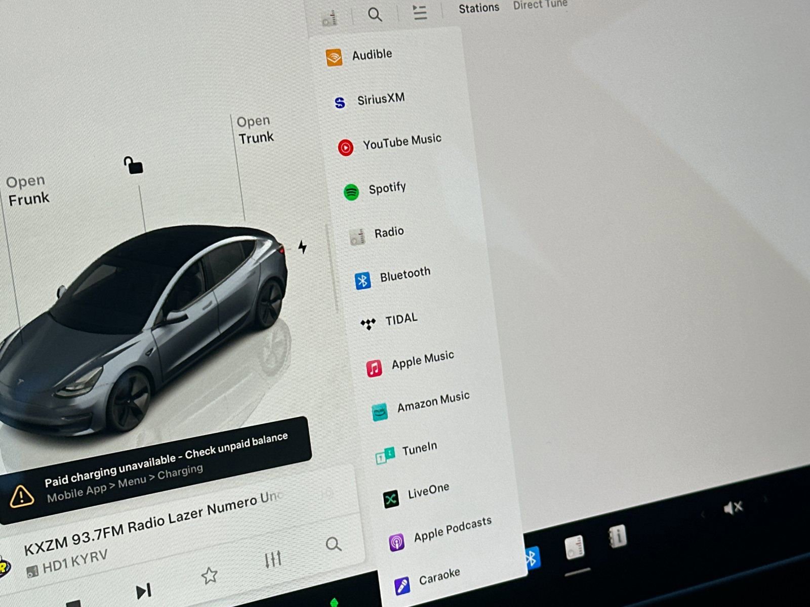 Used 2023 Tesla Model 3 Standard Range image 17