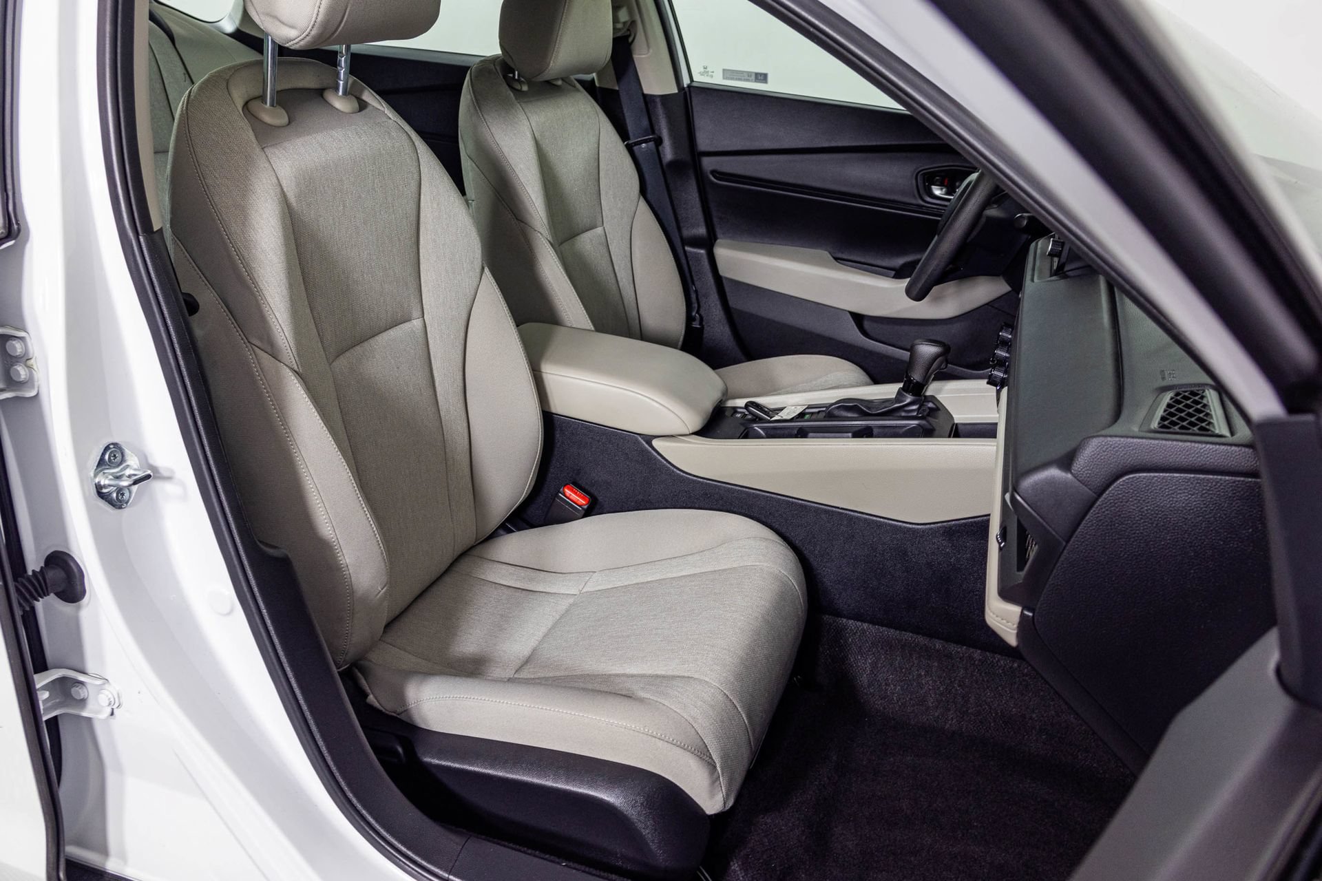 Used 2025 Honda Accord SE image 43