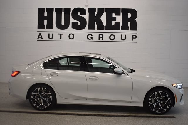 New 2026 BMW 330i xDrive Sedan w/ Convenience Package AWD/4WD image 2