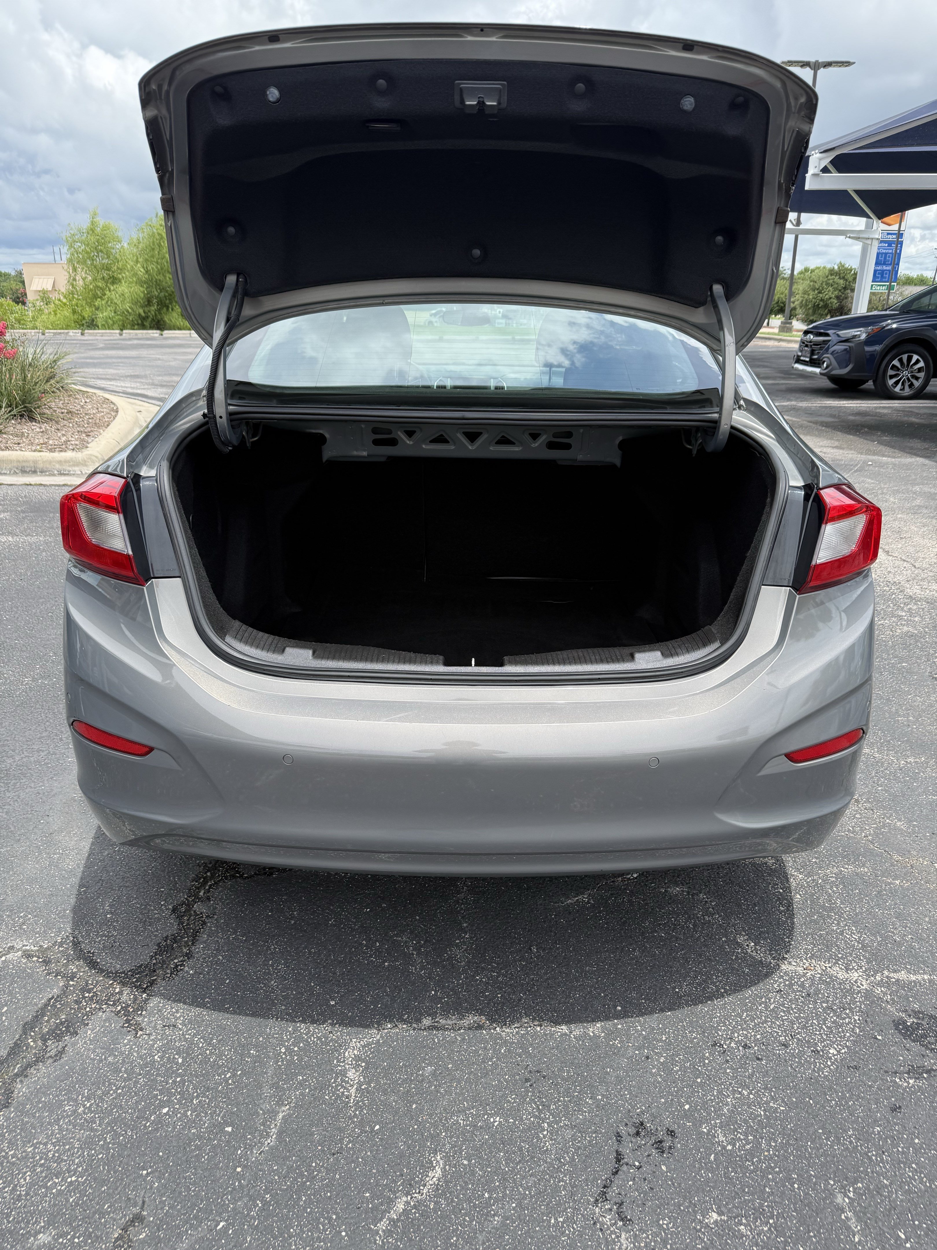Used 2019 Chevrolet Cruze LT w/ Convenience Package FWD image 15