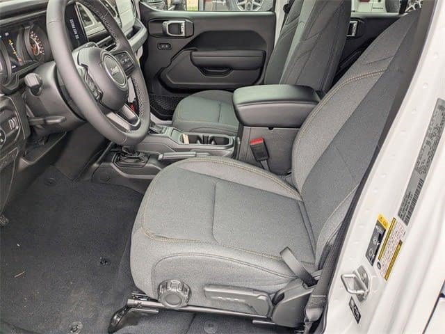 New 2026 Jeep Gladiator Sport AWD/4WD image 15