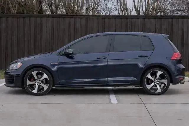 Used 2016 Volkswagen GTI SE w/ Lighting Package (SEL) image 16