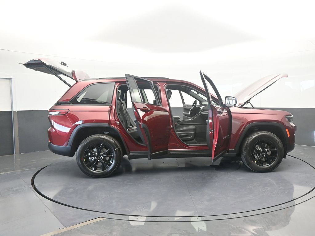 New 2025 Jeep Grand Cherokee Laredo image 67