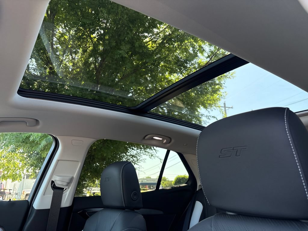 New 2026 Buick Envision Sport Touring AWD/4WD image 16