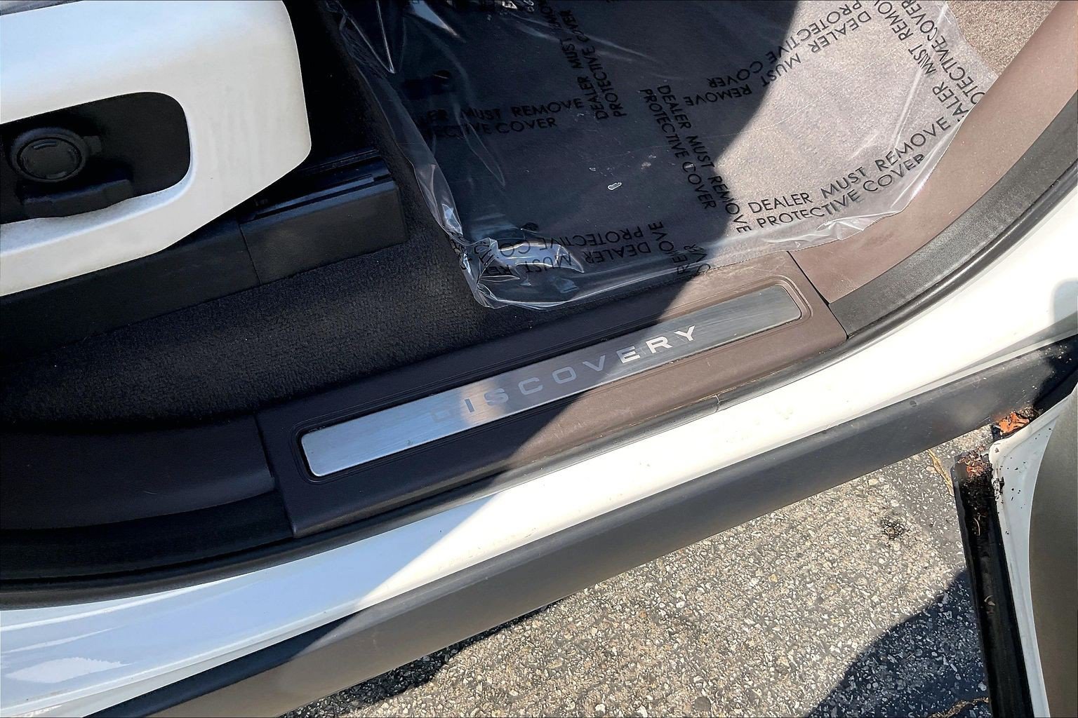 Used 2019 Land Rover Discovery HSE AWD/4WD image 9