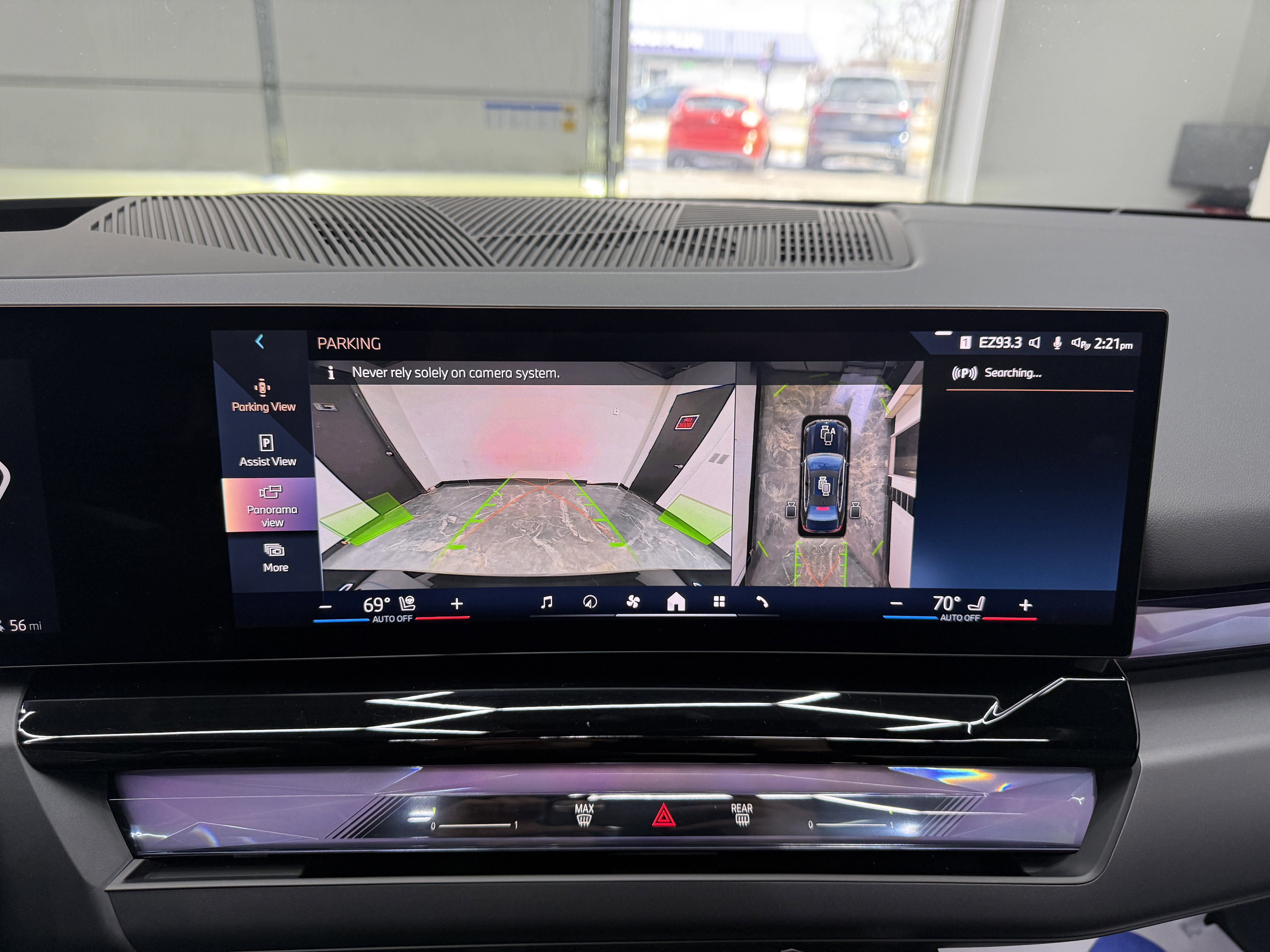 Used 2024 BMW i5 eDrive40i w/ M Sport Package image 18