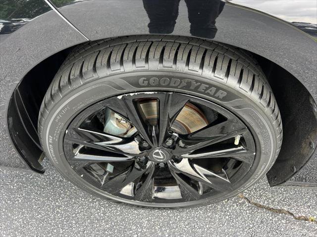 Certified 2024 Lexus ES 300h F Sport w/ Accessory Package (Z2) FWD image 11