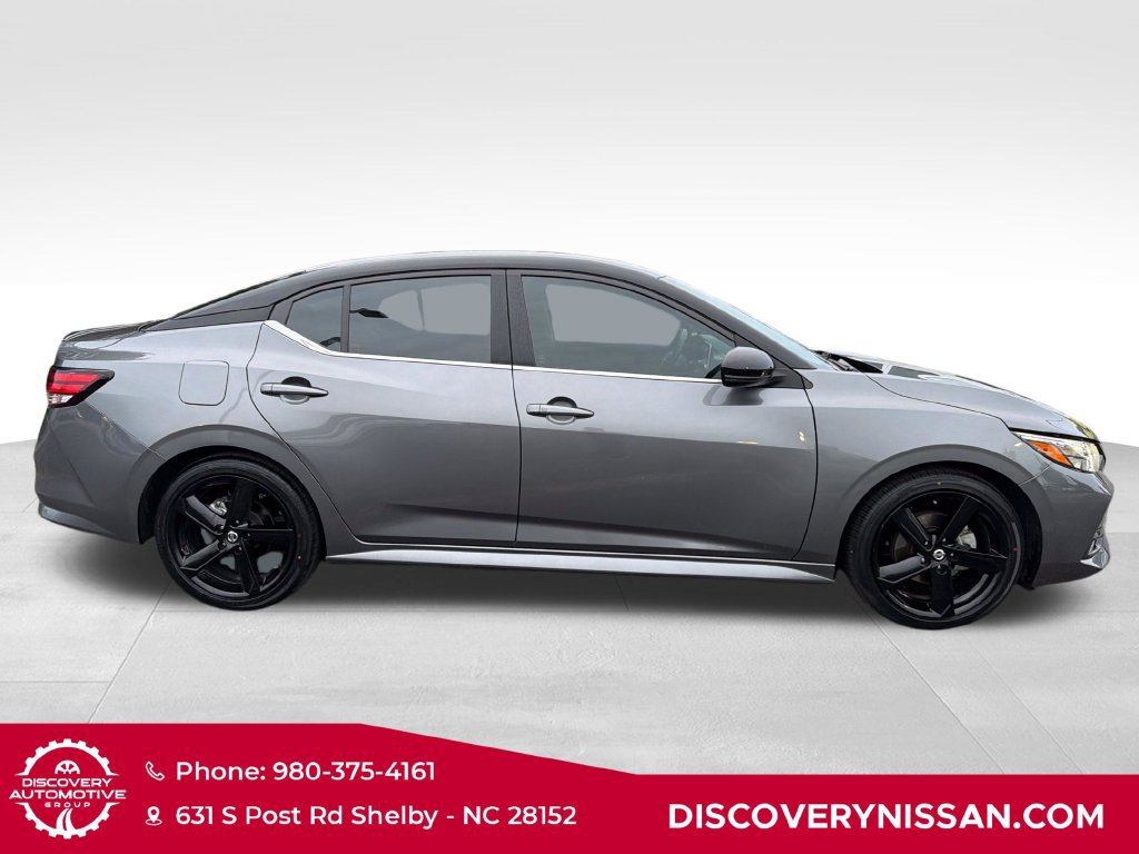 Certified 2022 Nissan Sentra SR w/ Midnight Edition FWD image 5
