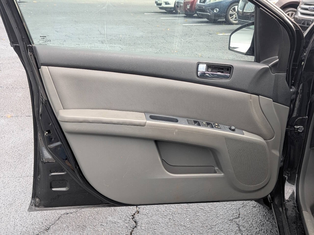 Used 2008 Nissan Sentra 2.0 SL w/ Sunroof Pkg FWD image 11