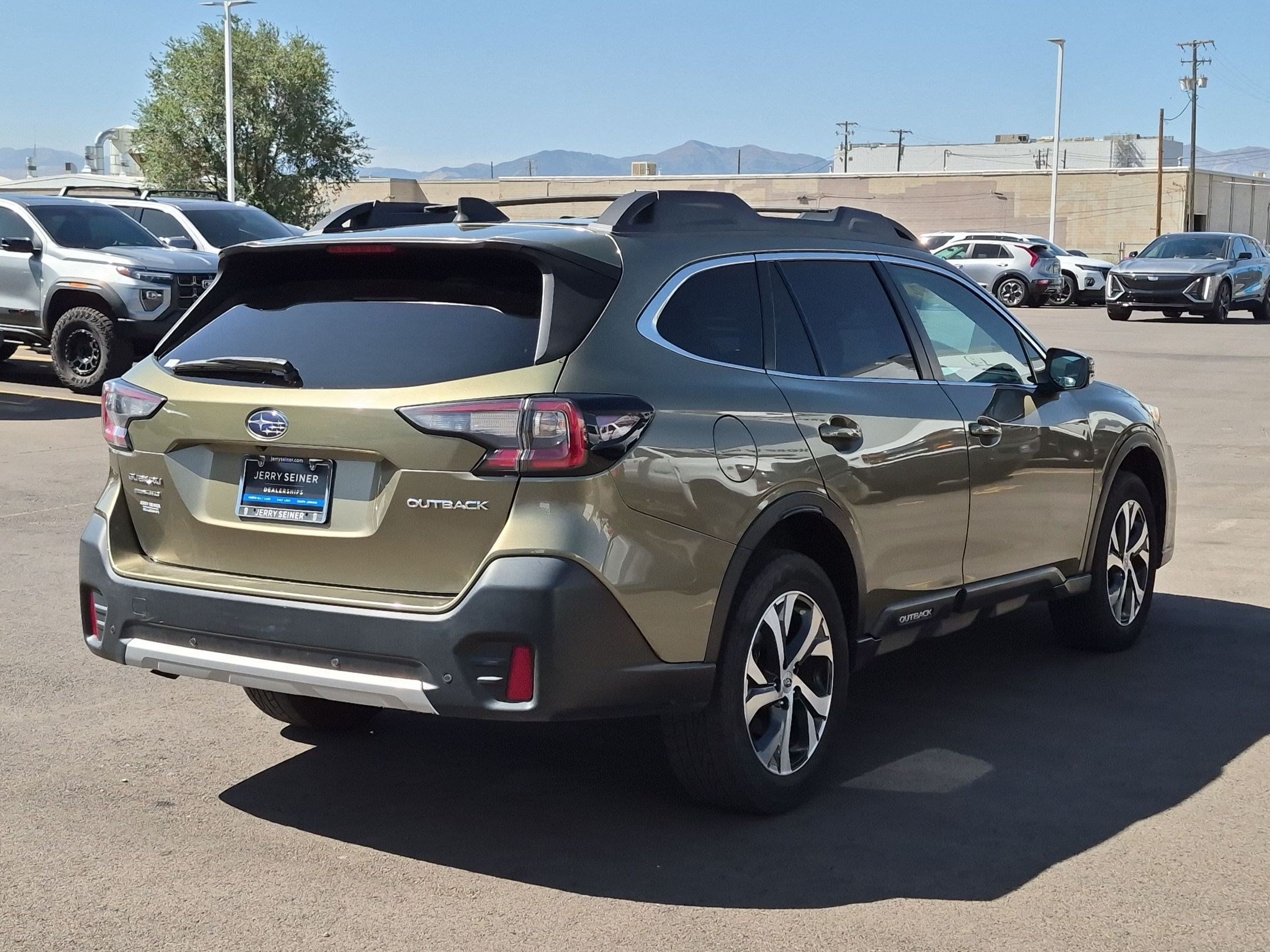 Used 2022 Subaru Outback Limited AWD/4WD image 6