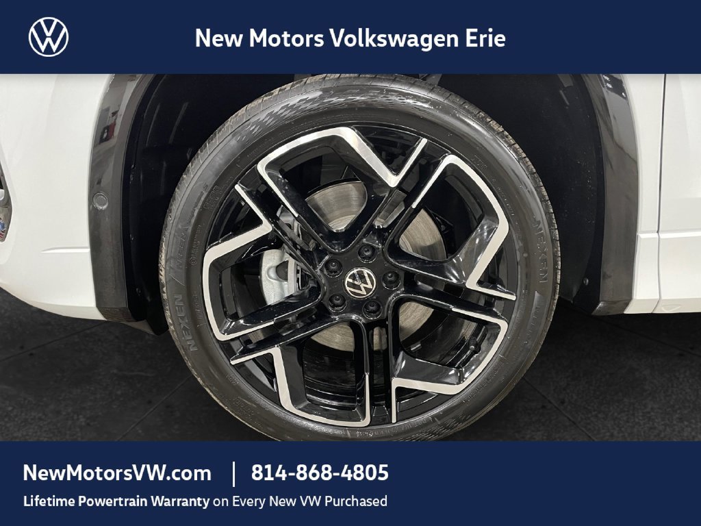 New 2027 Volkswagen Tiguan SEL R-Line AWD/4WD image 14