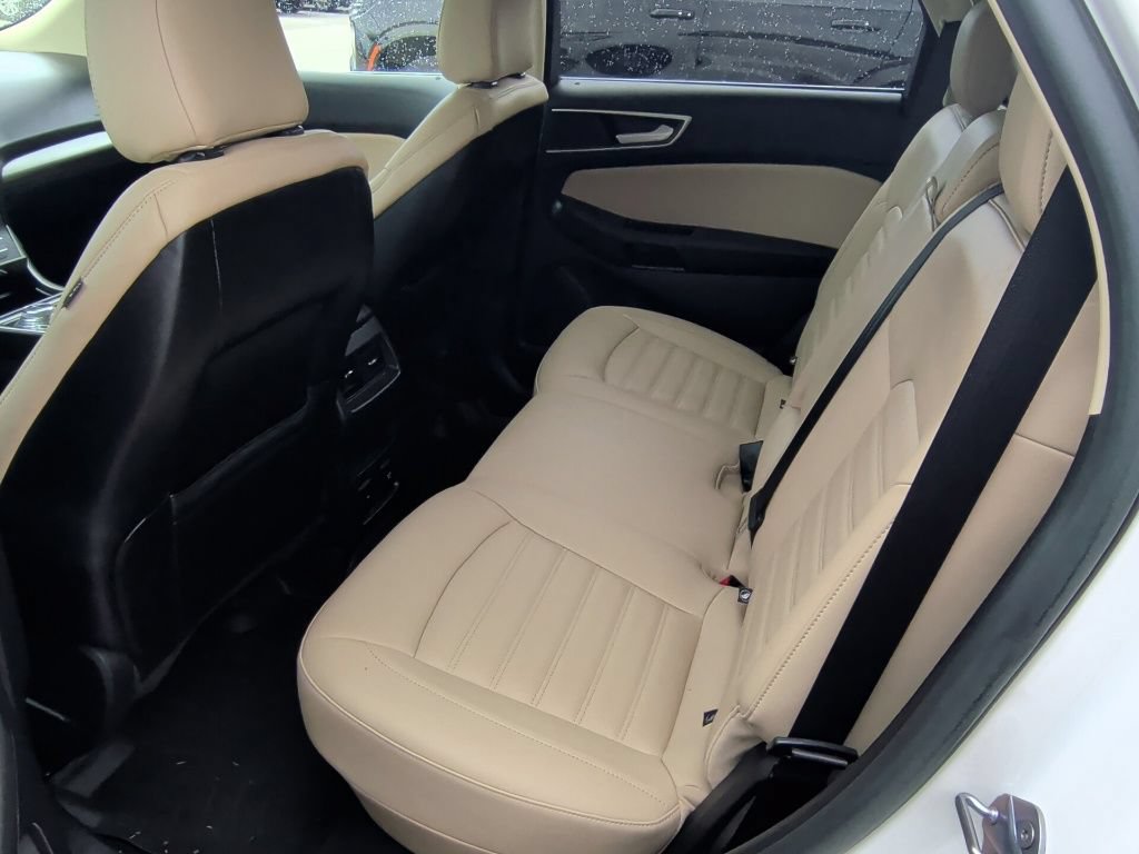 Used 2020 Ford Edge SEL w/ Convenience Package FWD image 12