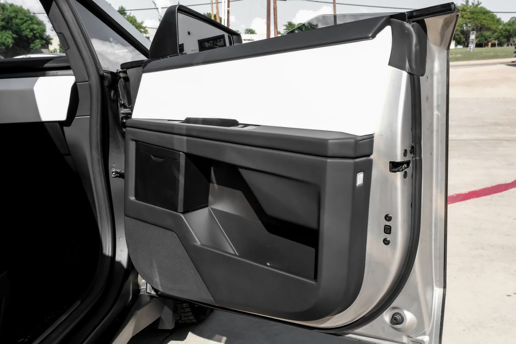 Used 2025 Tesla Cybertruck Cyberbeast image 30